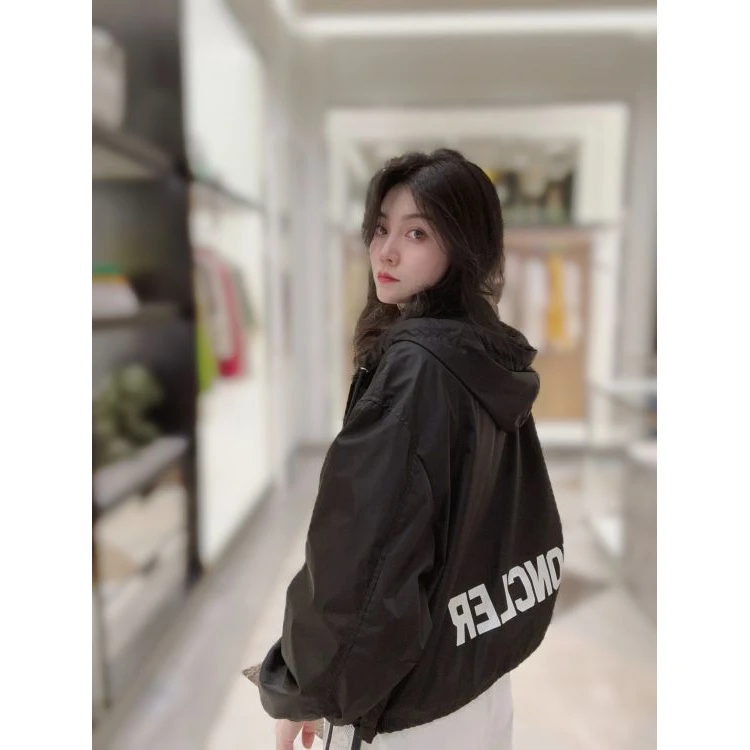 MONCLER/上衣/95新/100 %锦纶/[MY11/17]