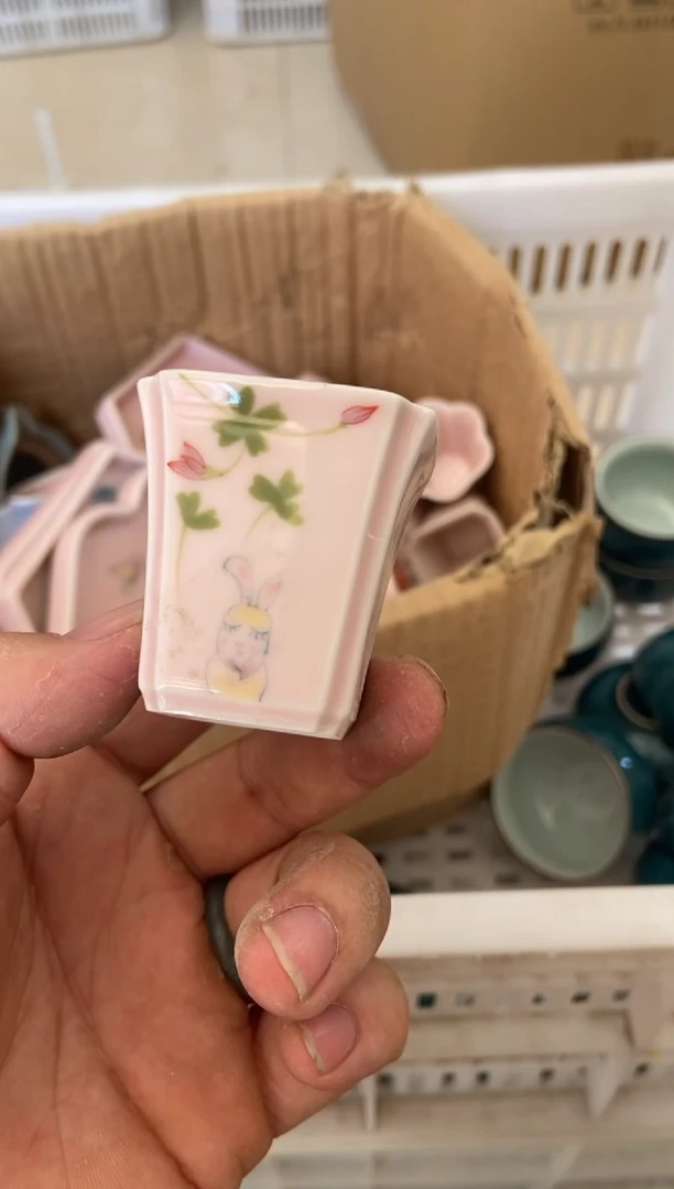 杯无运费险有瑕疵的摄影的产品有使用过的痕迹有点脏介意勿拍