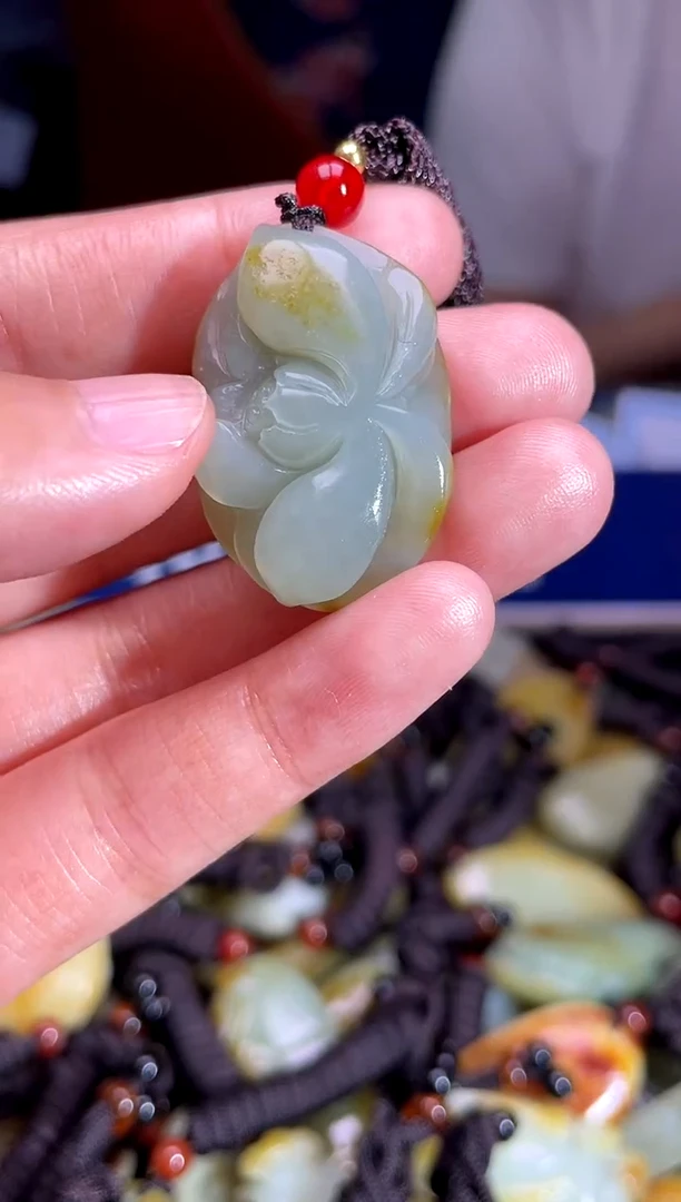 和田玉未镶嵌挂件1