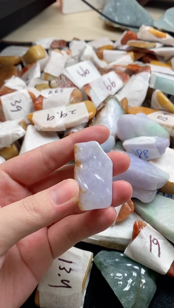 翡翠裸石翡翠挂件裸石