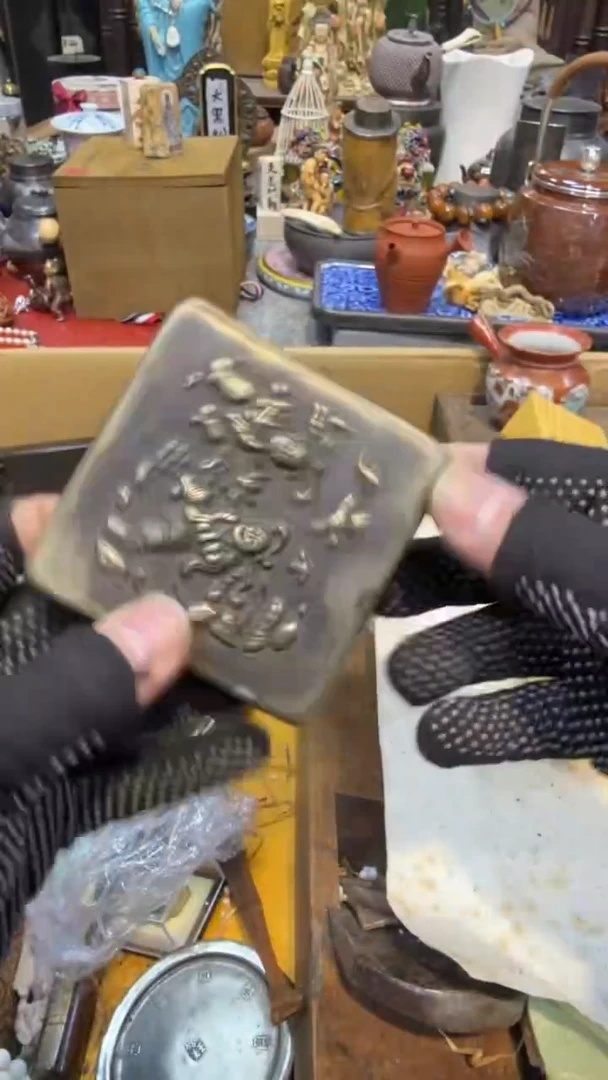 金属中古艺术工艺美术品