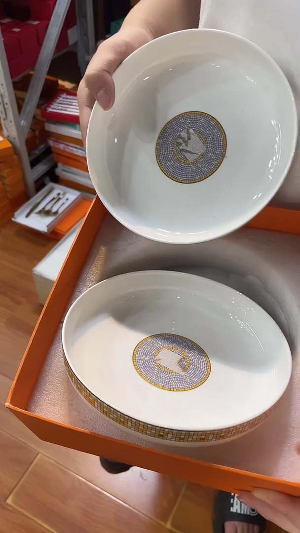 杯鸿辉家品牌瓷器，京东包邮！