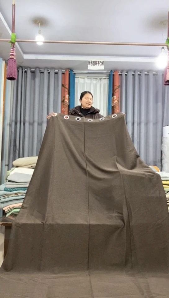 布成品窗帘      1.6