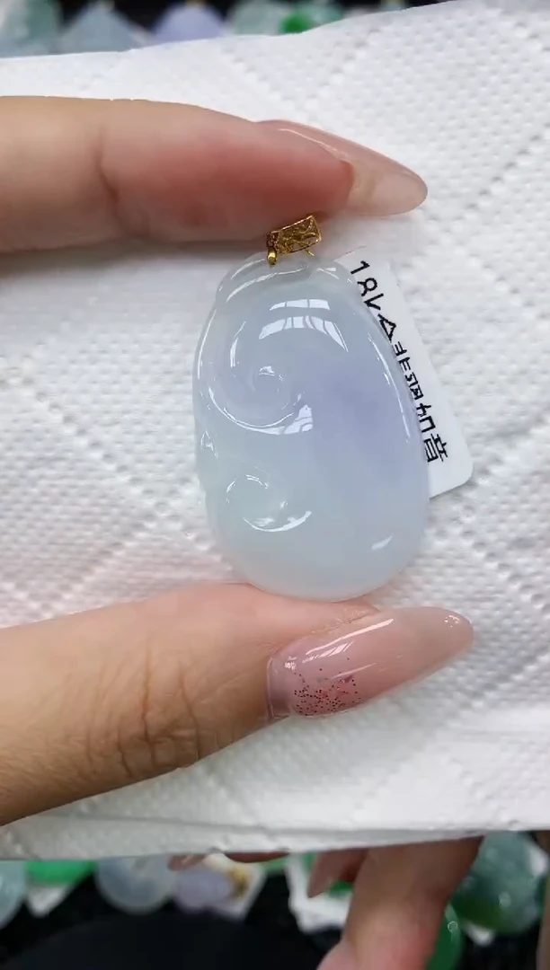 颈饰18K金镶嵌翡翠1111111111