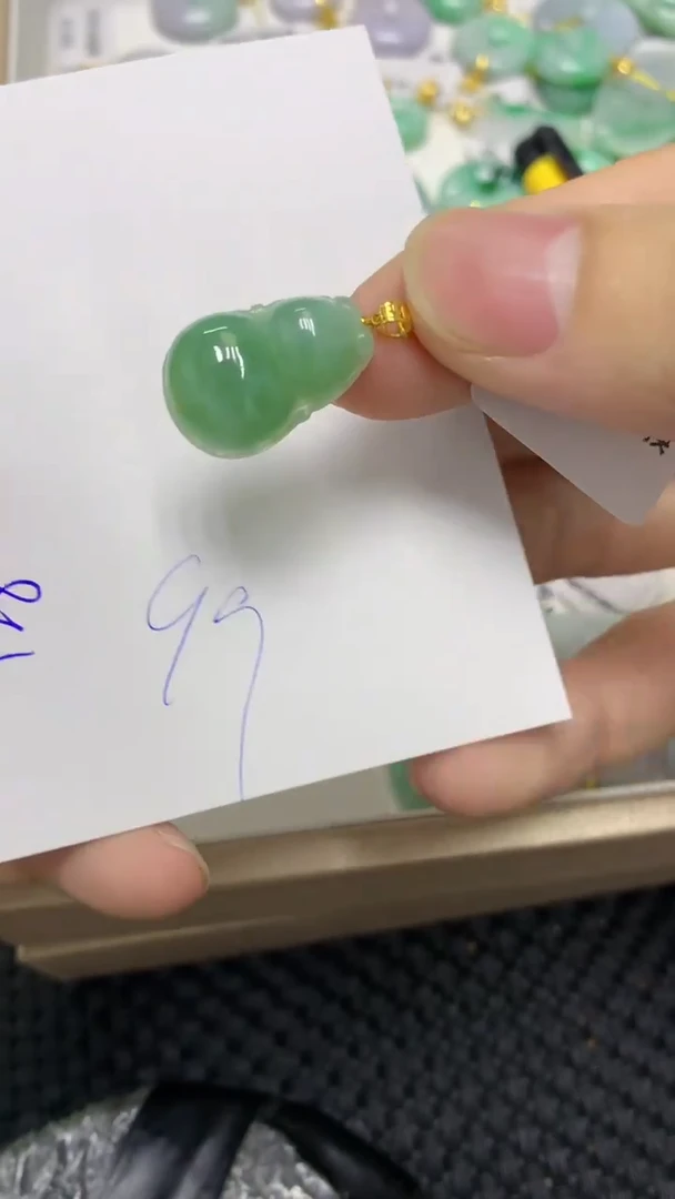 颈饰18K金镶嵌翡翠翡翠11111111