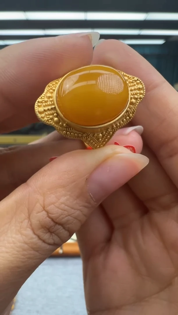 琥珀未镶嵌戒指158秒拍号假一罚十