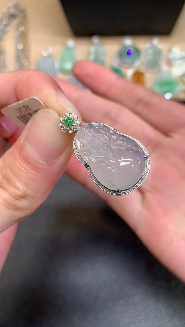 【闪购商品】翡翠颈饰18K金镶嵌财神爷【无服务费】