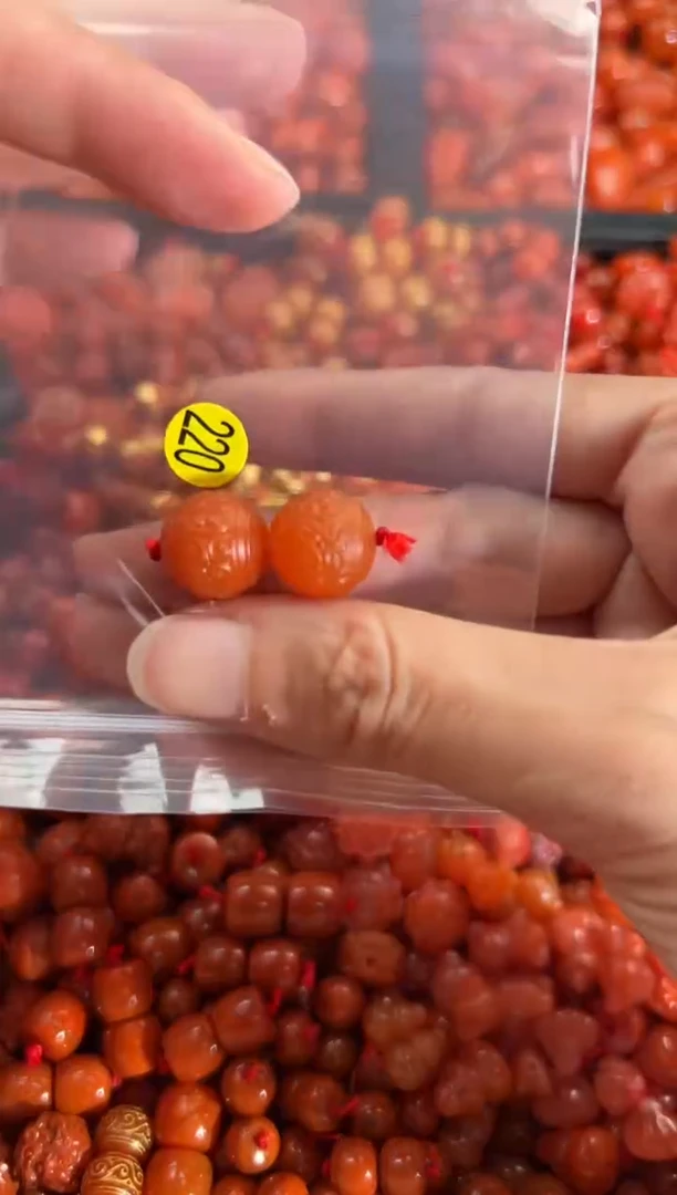 【闪购商品】南红玛瑙颈饰未镶嵌1