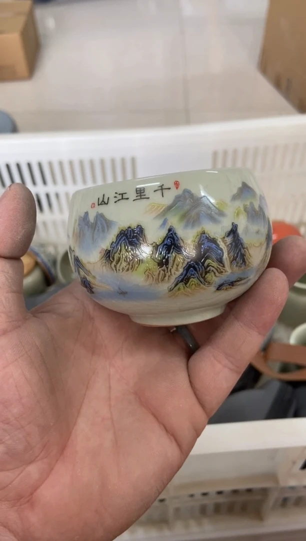 摆件摄影的产品有使用过的痕迹有点脏介意勿拍