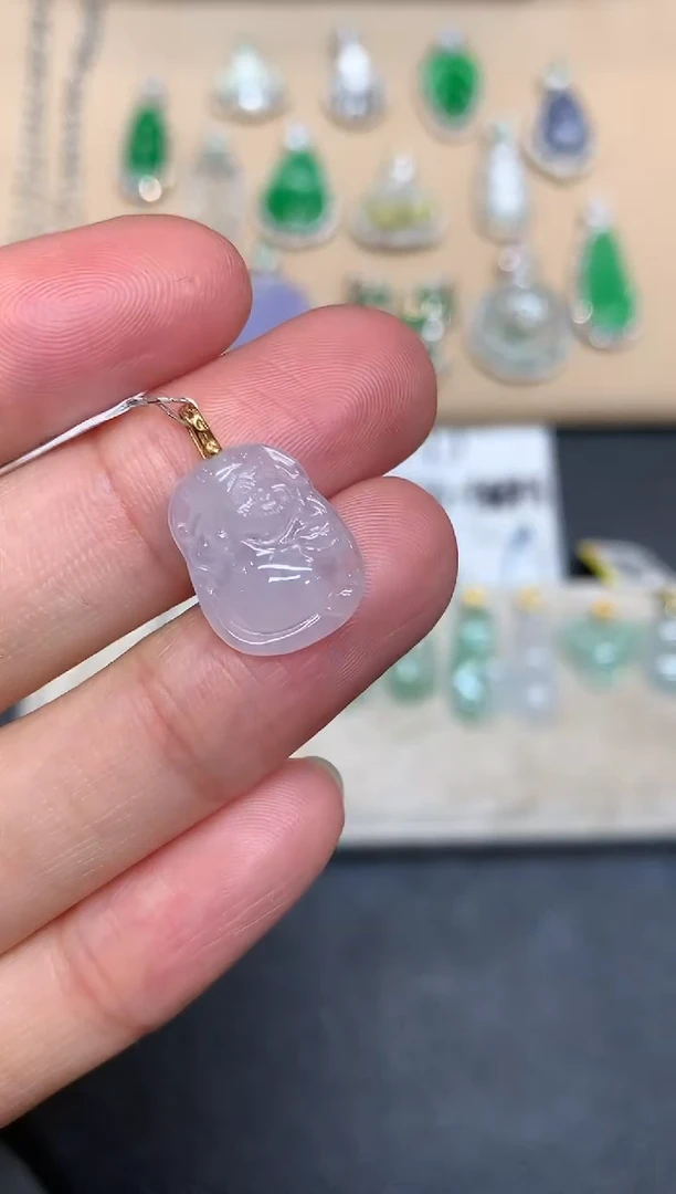 颈饰18K金镶嵌翡翠财神【无服务费