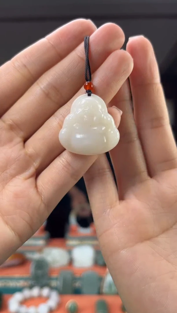 和田玉未镶嵌颈饰1