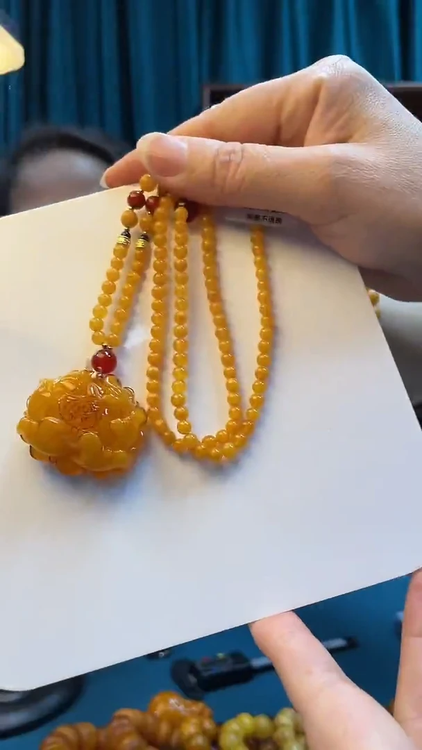 未镶嵌吊坠(赠链)蜜蜡蜜蜡牡丹花套装