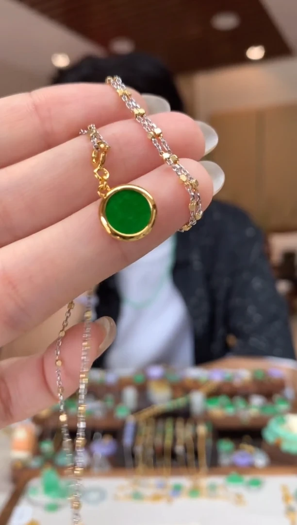 翡翠未镶嵌吊坠(不含链)圆牌