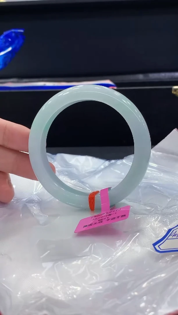 未镶嵌手镯翡翠翡翠手镯