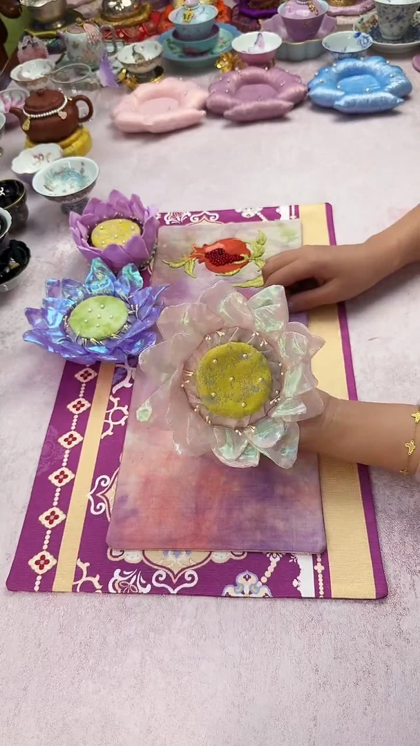 75人鱼粉莲花木托