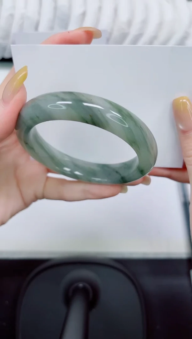 石英质玉手镯未镶嵌381