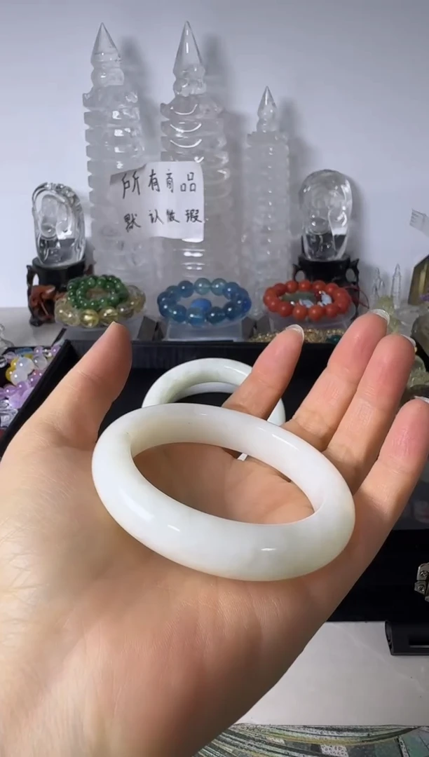 未镶嵌手镯和田玉爱**言矿坑微瑕50