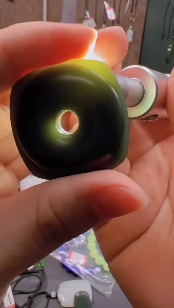 吊坠(不含链)未镶嵌和田玉JKZ10203