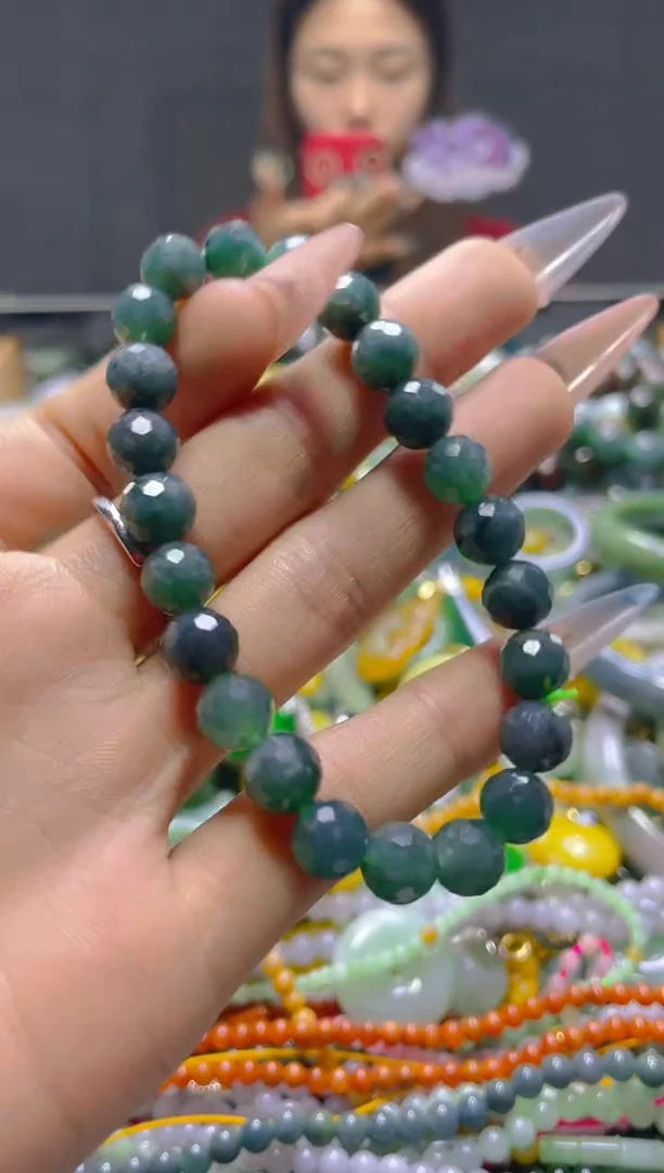 颈饰未镶嵌翡翠8MM