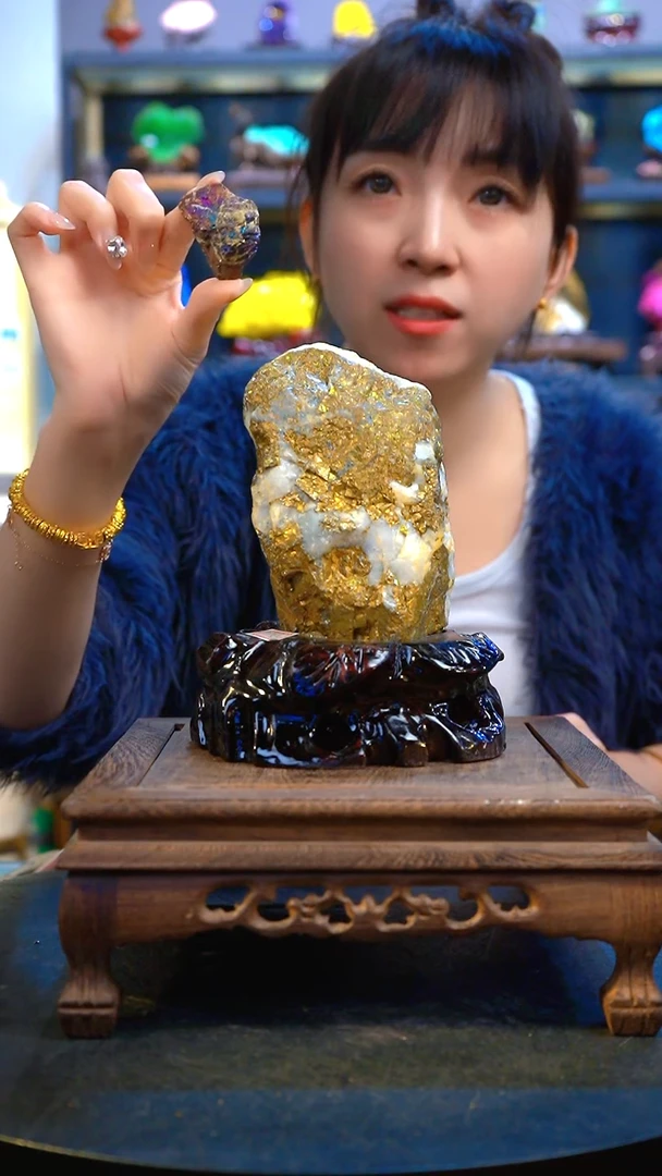 石材颜色漂亮，造型奇特