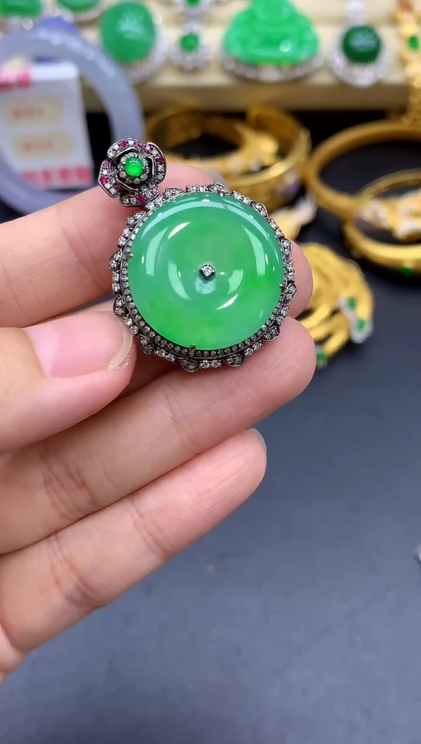 颈饰18K金镶嵌翡翠861-中国好珍宝