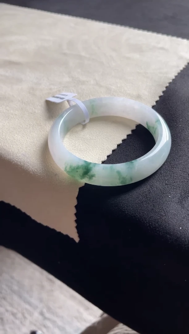 未镶嵌手镯翡翠三天鉴赏期