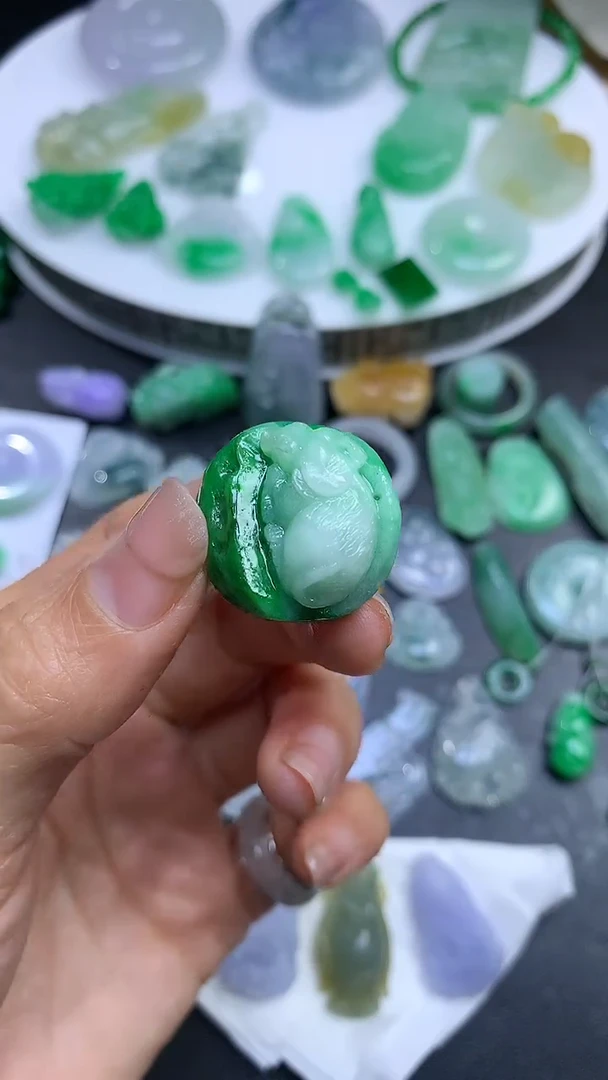 【闪购商品】定制翡翠未镶嵌翡翠