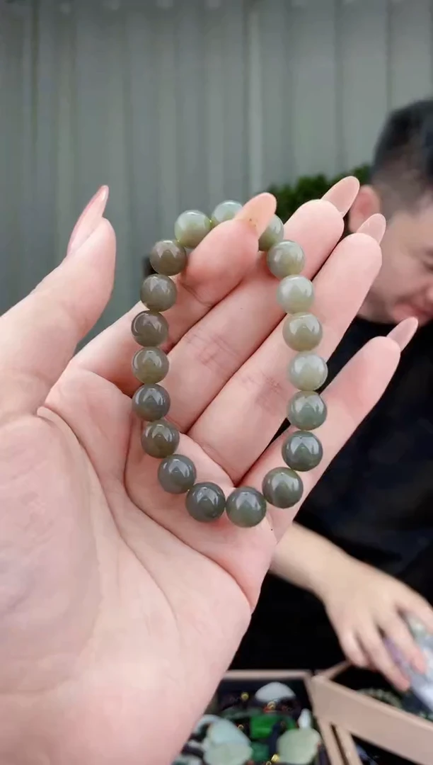 未镶嵌和田玉挂件拍一发一，多样性发货！