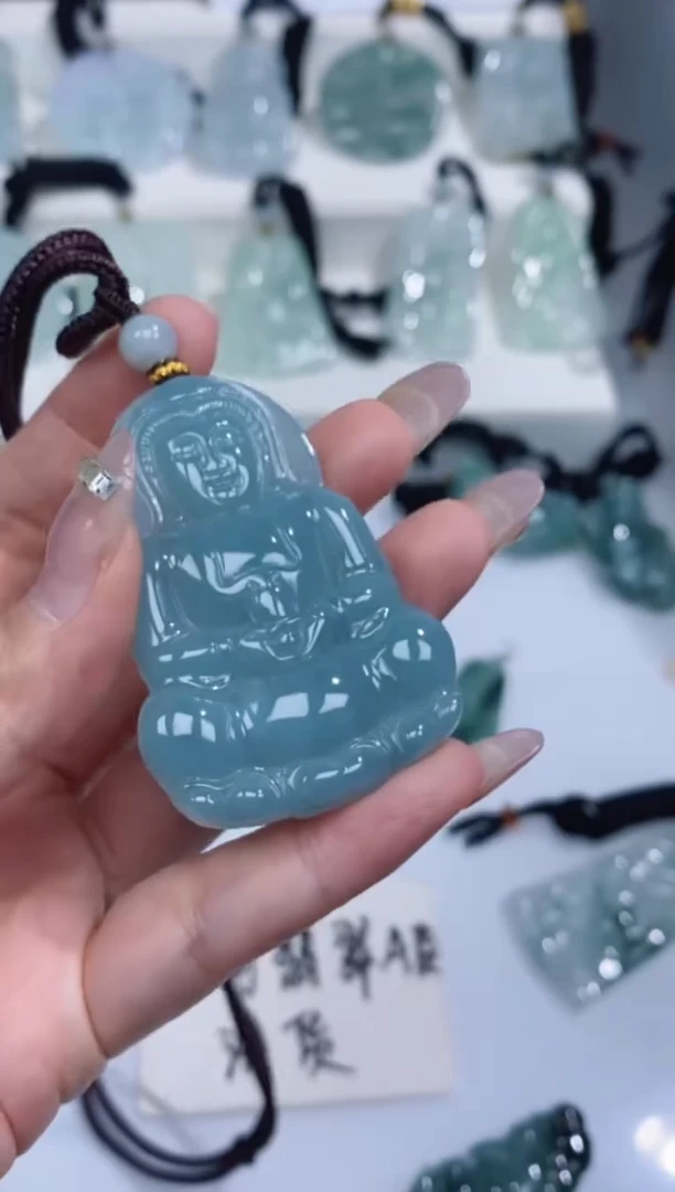 颈饰未镶嵌翡翠吊坠