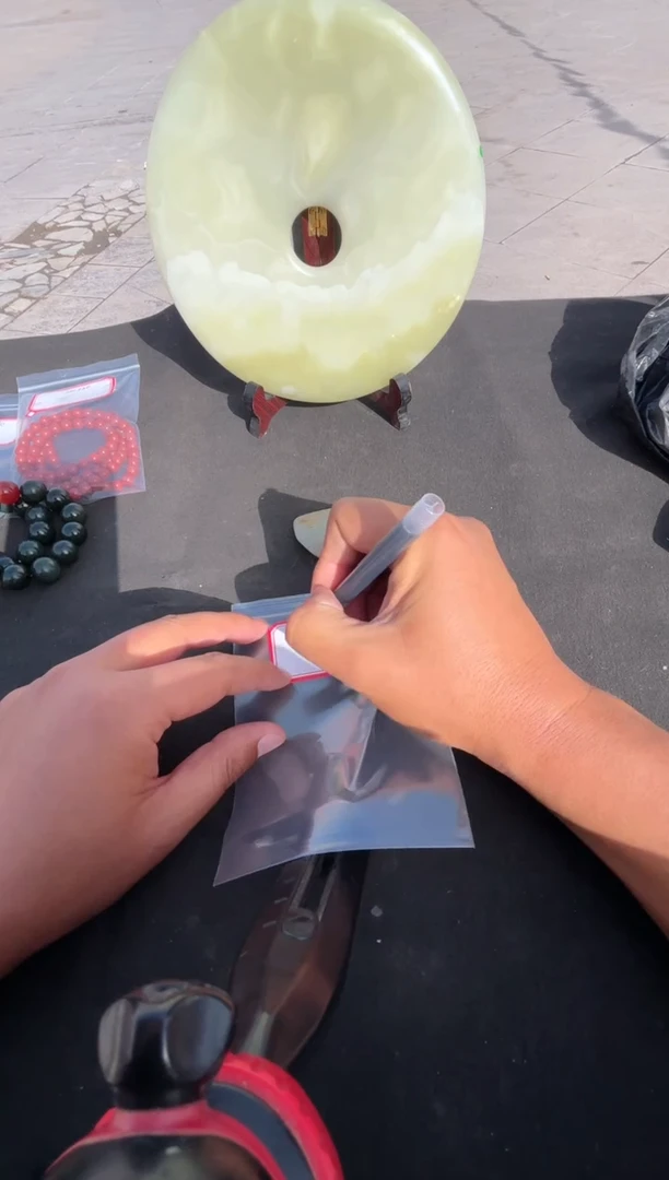 未镶嵌和田玉挂件和田玉