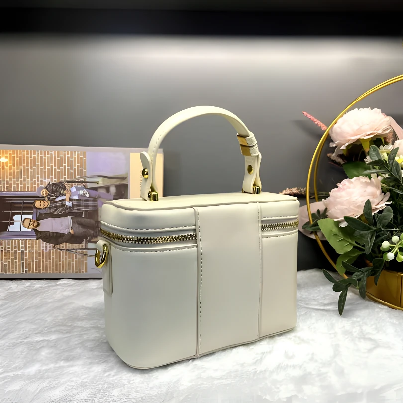 【小裴DY6016】气质手提包白色时尚轻奢百搭女士真皮盒子包
