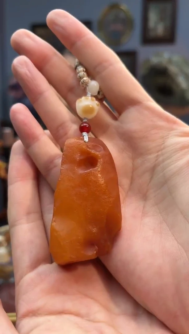 琥珀颈饰未镶嵌手把