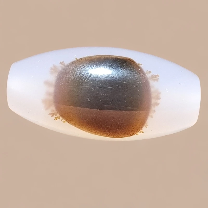 天然巴西玛瑙一眼珠，品相完美尺寸约48.5*20.5适合收藏或佩戴