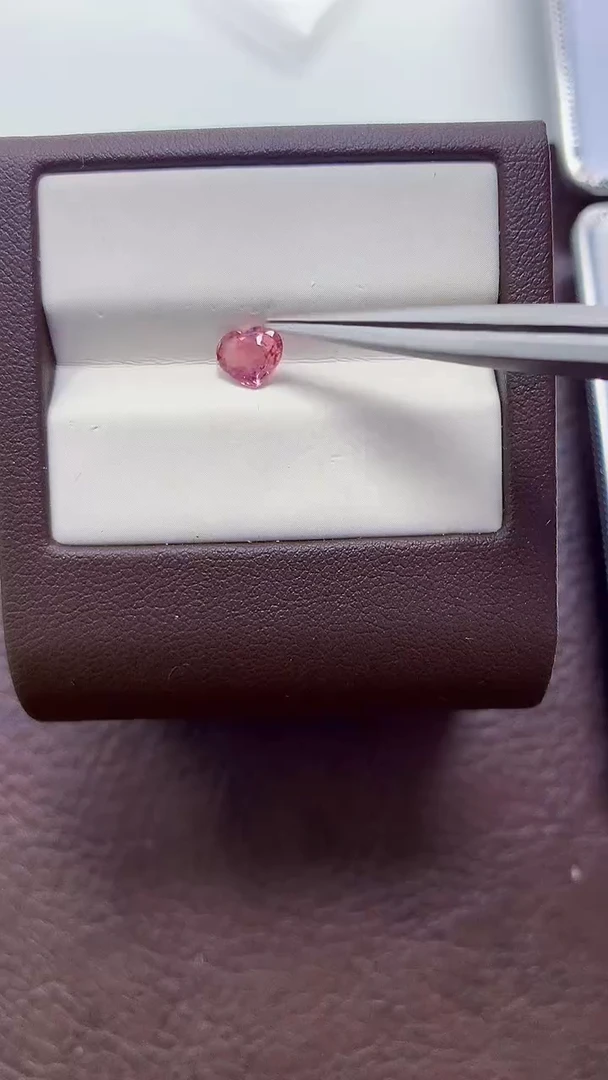 未镶嵌珠宝半成品碧玺0.85ct天然粉色碧玺裸石心型