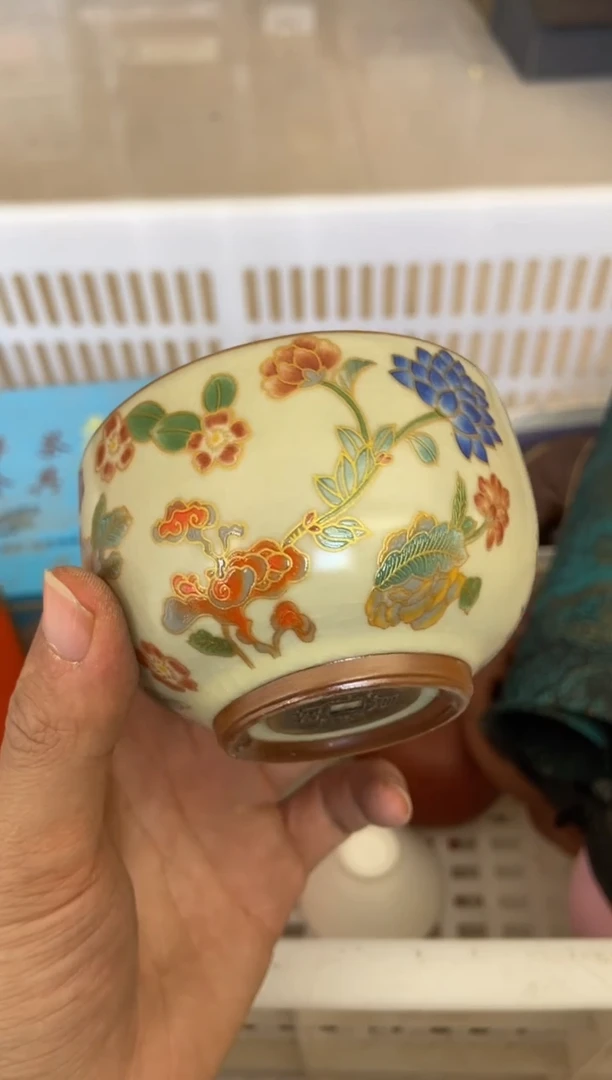 杯无运费险有瑕疵的摄影的产品有使用过的痕迹有点脏介意勿拍杯