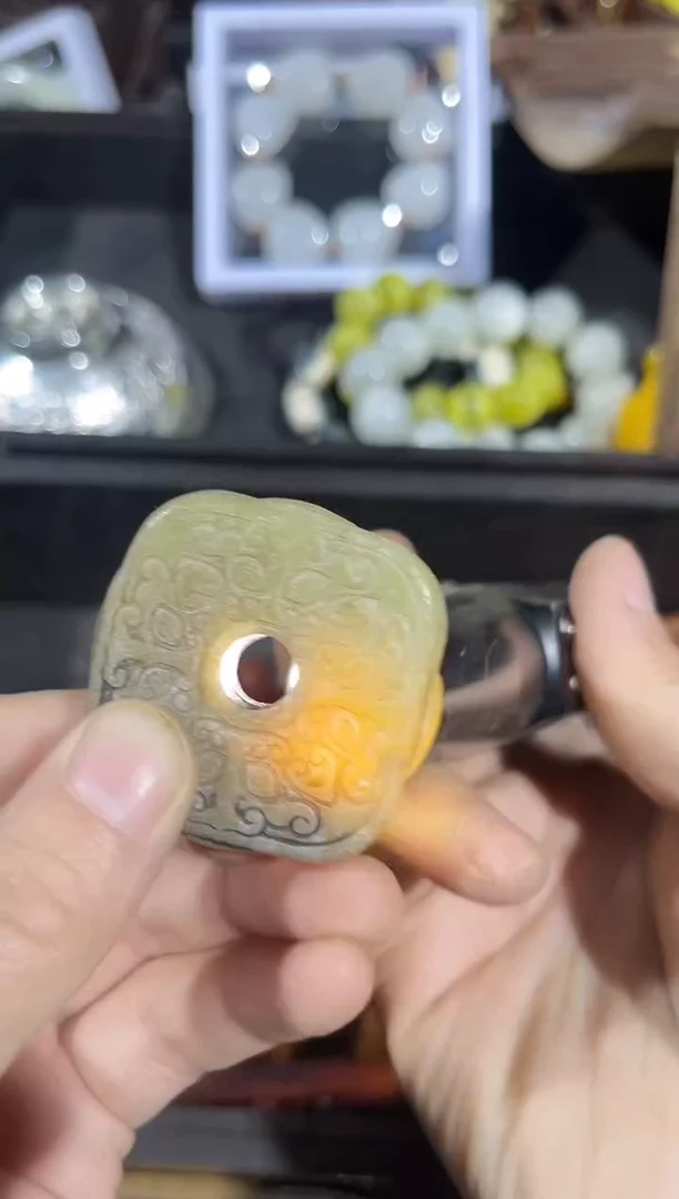 【闪购商品】滴血莲花菩提吊坠1