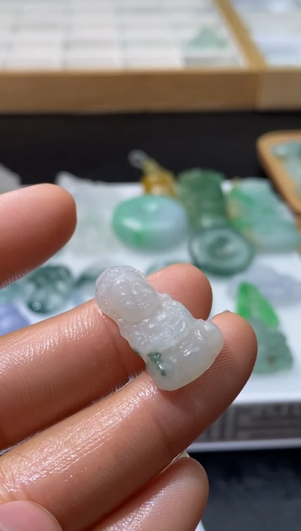 【闪购商品】定制翡翠未镶嵌翡翠毛货~