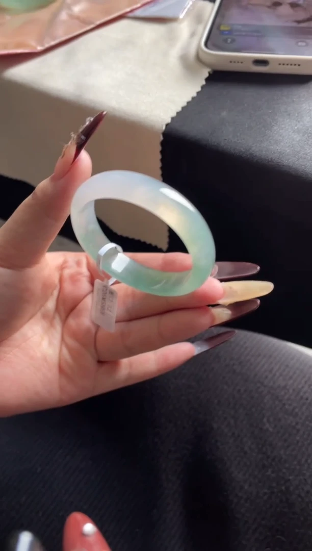 未镶嵌手镯翡翠三天鉴赏期