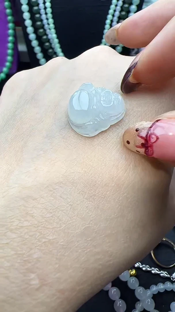 颈饰未镶嵌翡翠佛公