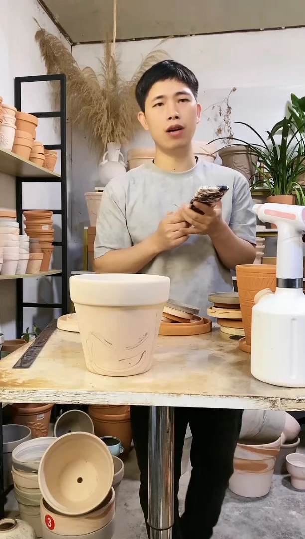 18*16灰白陶 3盆无托