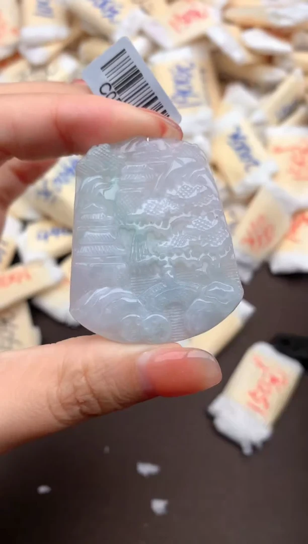 翡翠挂件未镶嵌 一