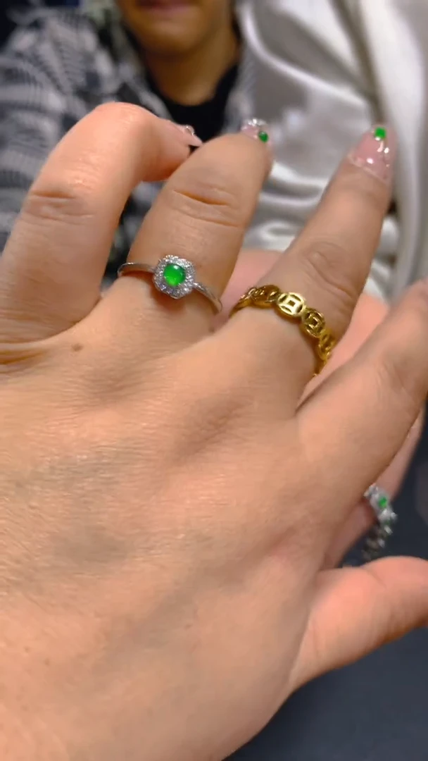 【闪购商品】翡翠戒指未镶嵌0833665241