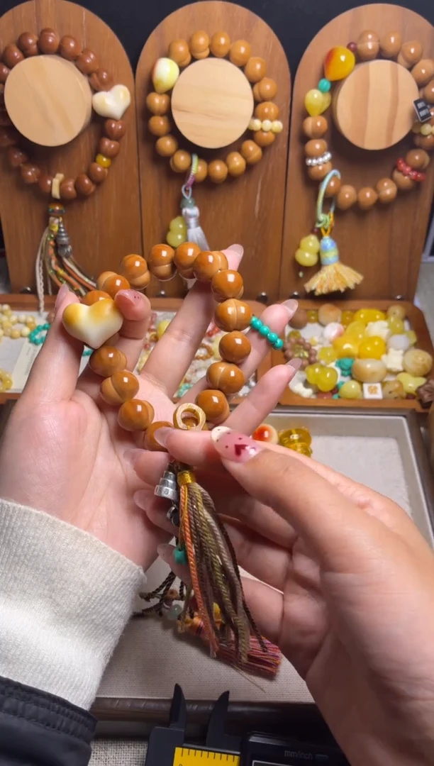 手串猴头核桃平**.全品新品高桃16+爱心绿跑环藏式流苏