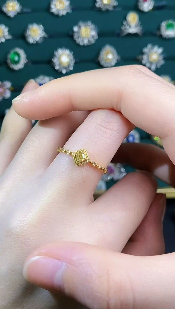 18K金镶嵌戒指钻石43