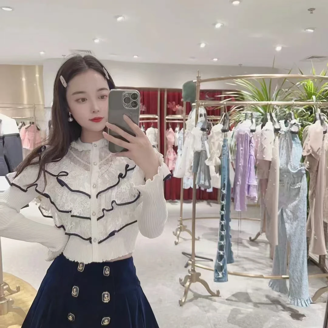 【Q033】波浪边蕾丝花纹珍珠针织收腰上衣