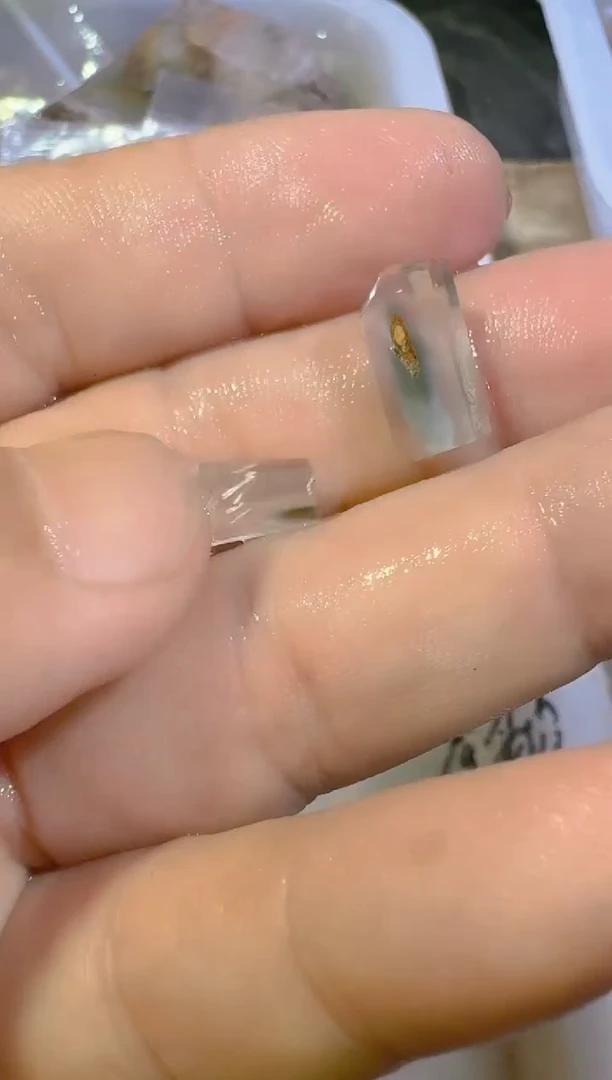 未镶嵌珠宝半成品水晶牙**压牙牙，水晶
