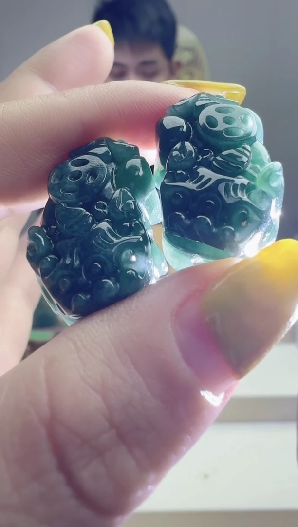 颈饰未镶嵌翡翠天然A货翡翠  多样性随机发其一