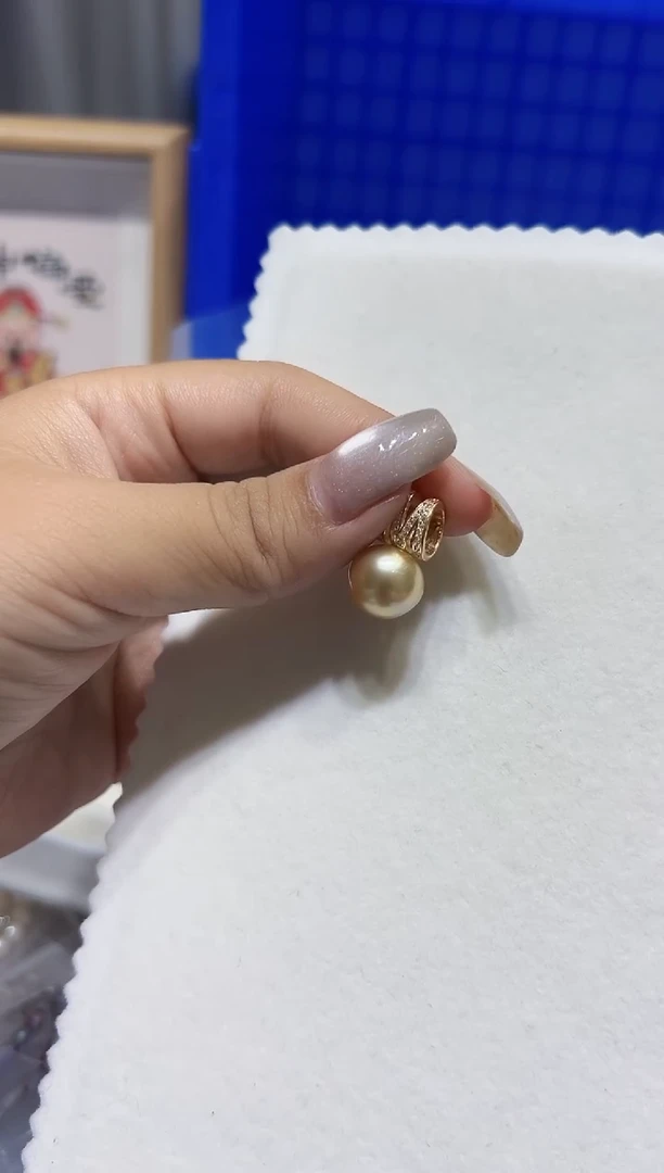 银S925镶嵌吊坠海水珍珠46
