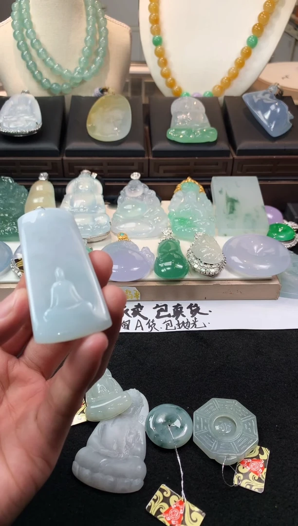 未镶嵌定制翡翠品****嘴  S毛货不退不换
