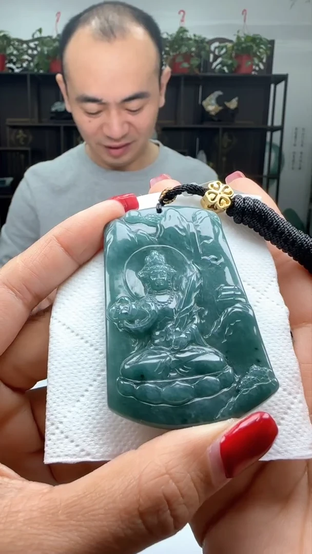 【闪购商品】翡翠颈饰未镶嵌天然翡翠A货吊坠